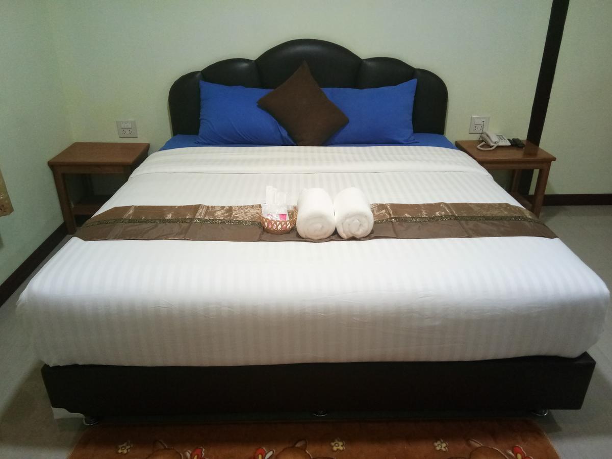 Hi Tech Resort Kabin Buri エクステリア 写真