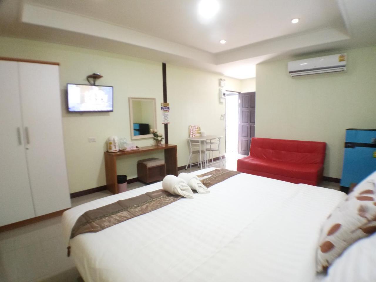 Hi Tech Resort Kabin Buri 部屋 写真