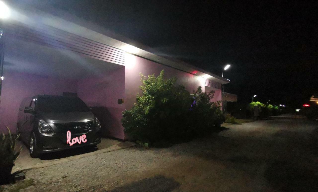 Hi Tech Resort Kabin Buri エクステリア 写真