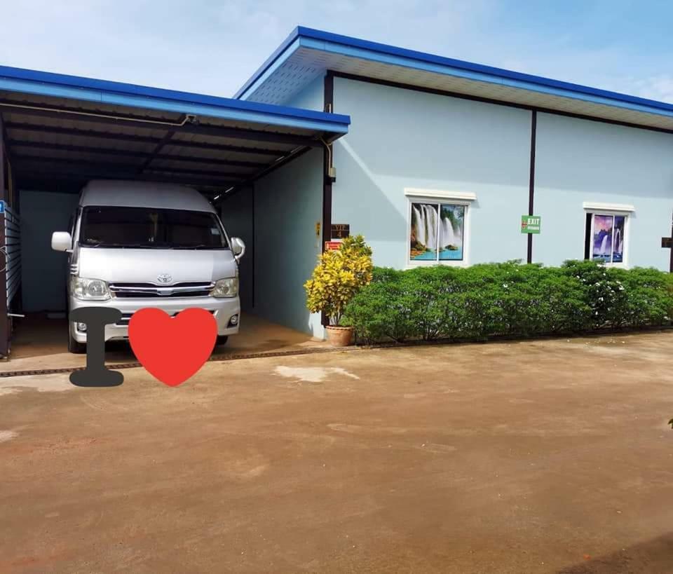 Hi Tech Resort Kabin Buri エクステリア 写真