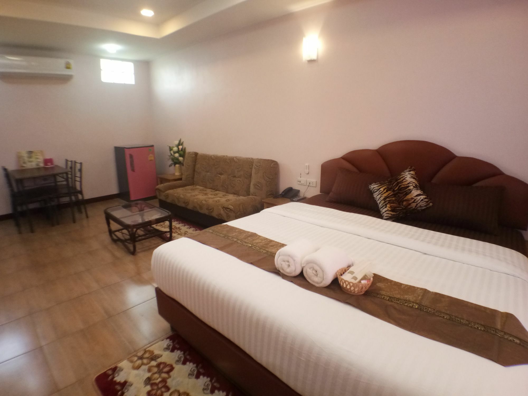 Hi Tech Resort Kabin Buri エクステリア 写真